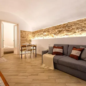 https://dentro-le-mura.in-sardinia.net
